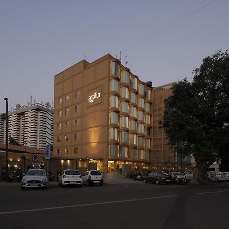 Artilla Inn أحمد أباد المظهر الخارجي الصورة
