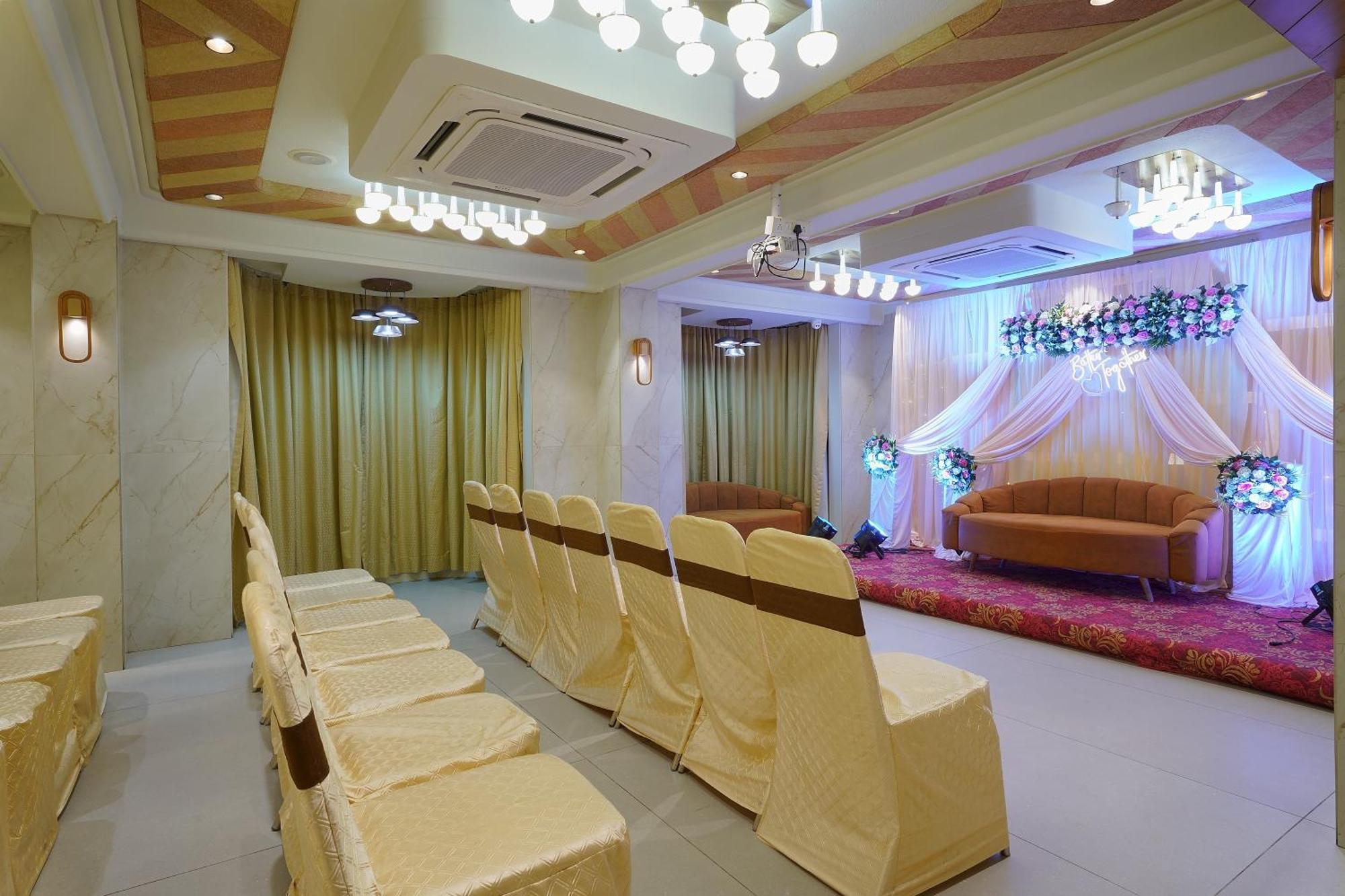 Artilla Inn أحمد أباد المظهر الخارجي الصورة