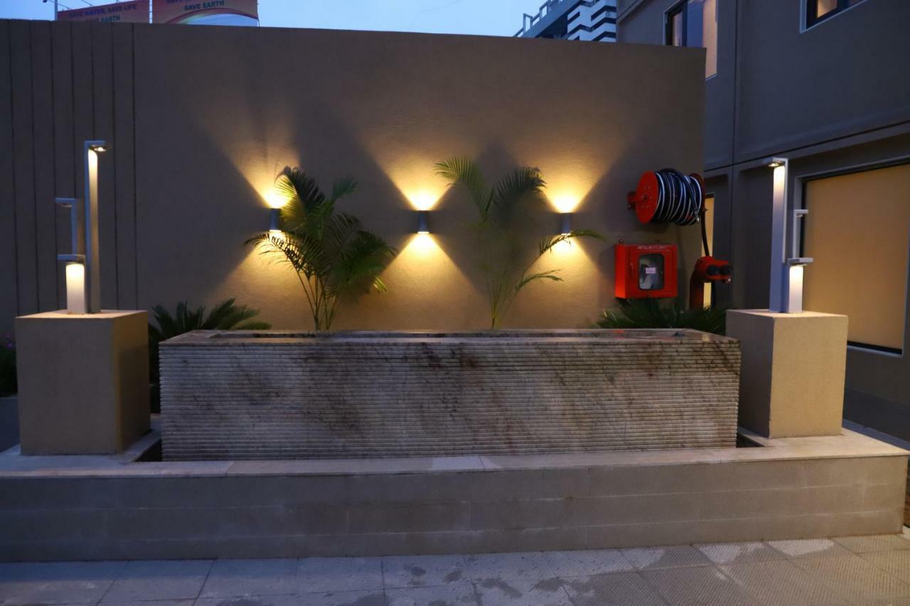 Artilla Inn أحمد أباد المظهر الخارجي الصورة