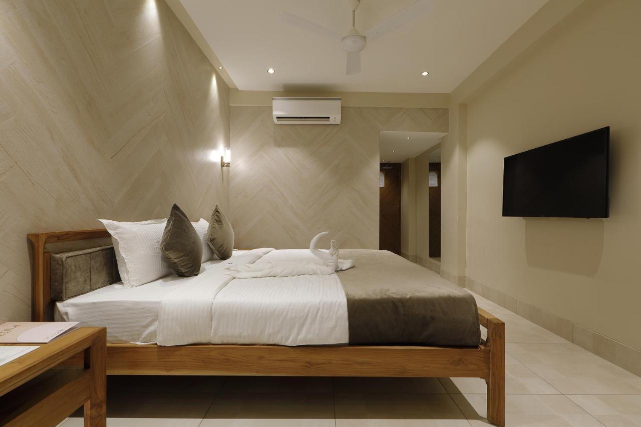 Artilla Inn أحمد أباد المظهر الخارجي الصورة