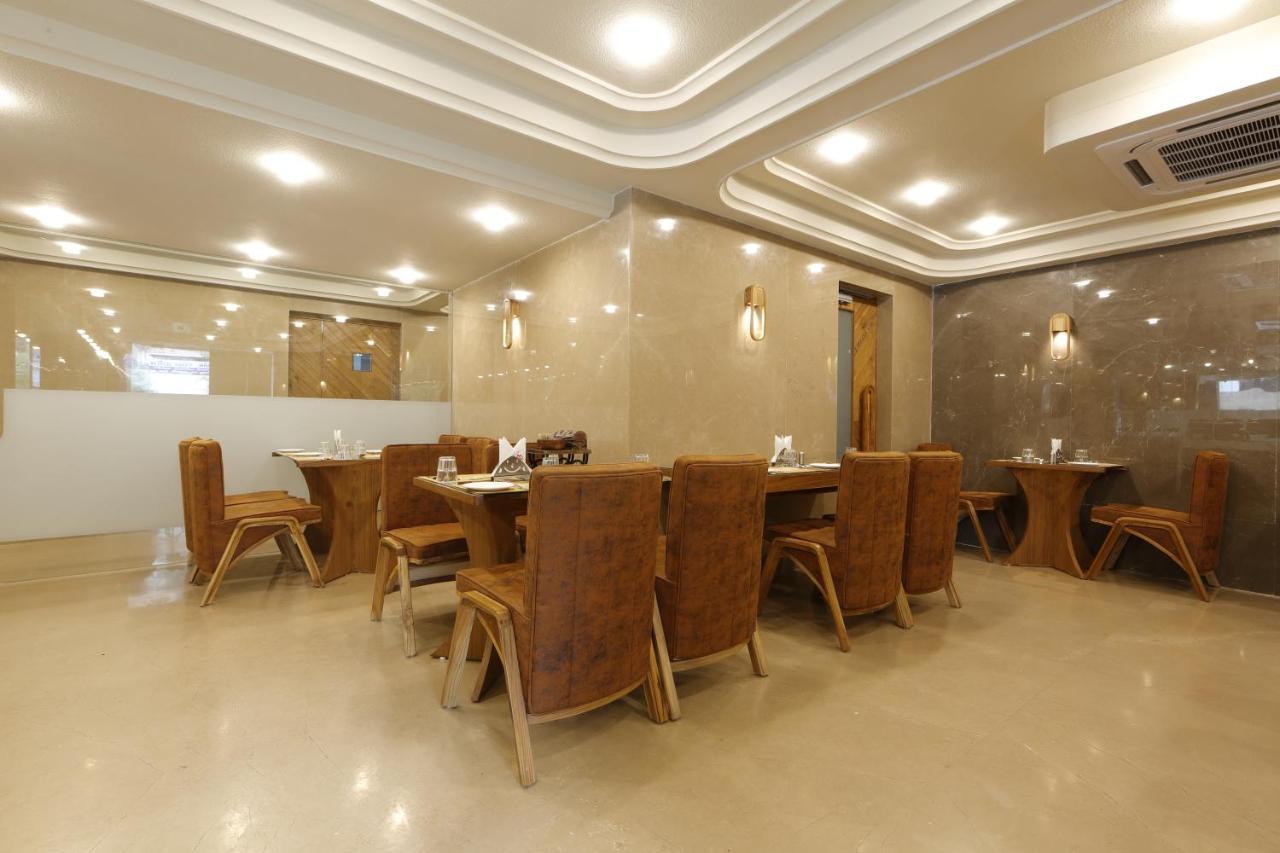 Artilla Inn أحمد أباد المظهر الخارجي الصورة